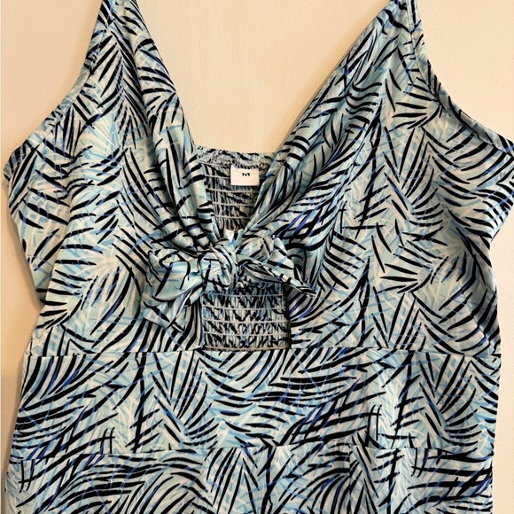 Blue and Black Leaf Print Silky Dress - Picture 3 of 7